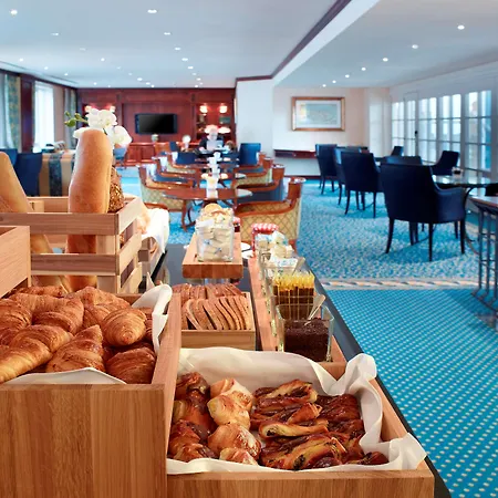Hilton Old Town 4* Antverpy